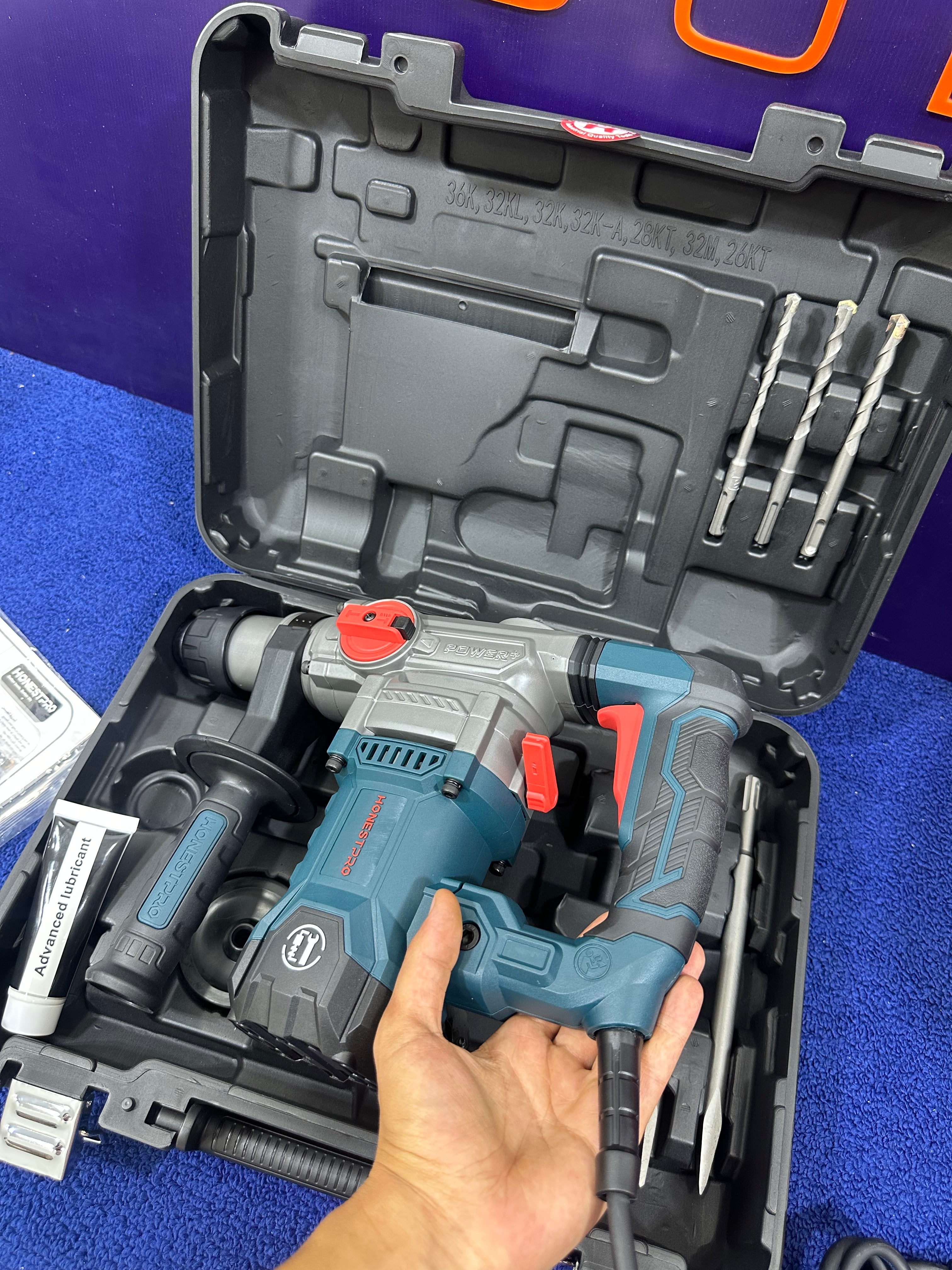 Marteau perforateur 1500W     HONEST PRO YAE2277