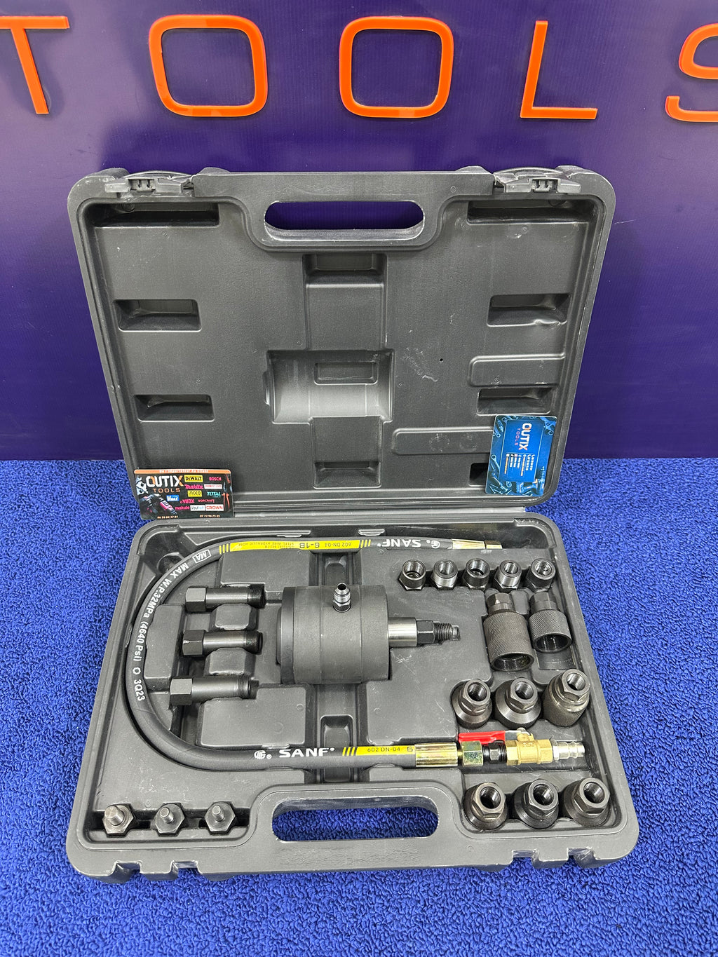 Arrache injecteur pneumatique