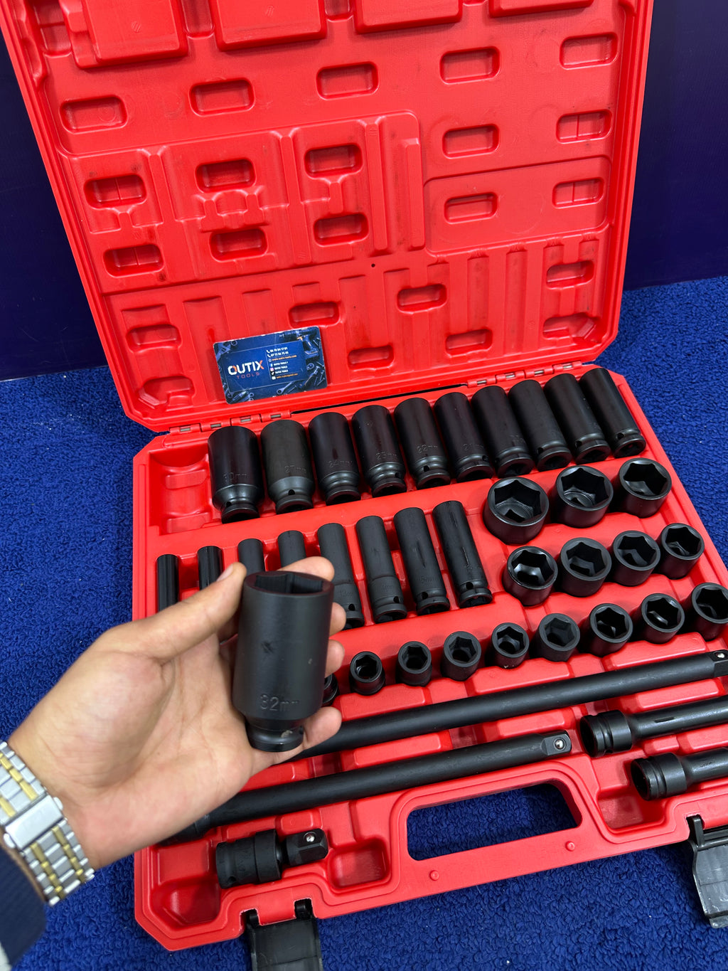 Caisse douille 43 pièces 8-32mm
