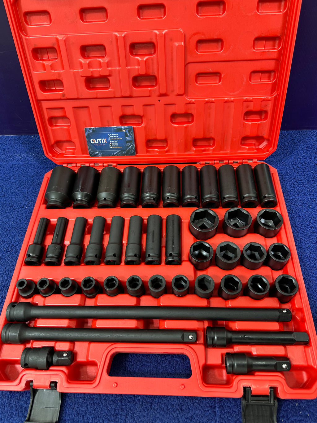 Caisse douille 43 pièces 8-32mm