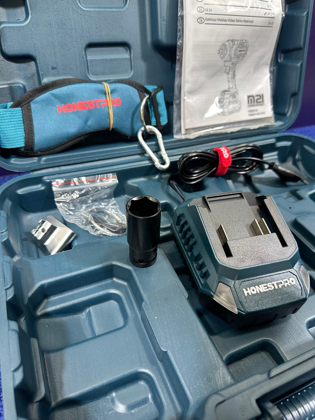 Clé à choc Sans-fil 1 Batterie 21V 4.0Ah 1100Nm HONESTPRO YAE6114